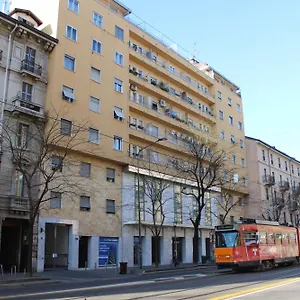 Otel America, Milano